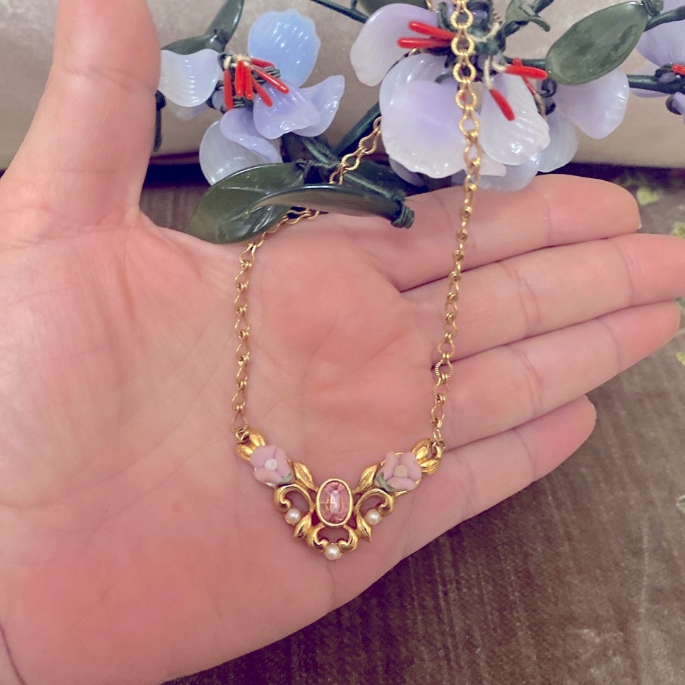 Vintage Avon pink sapphire & Pearl Necklace